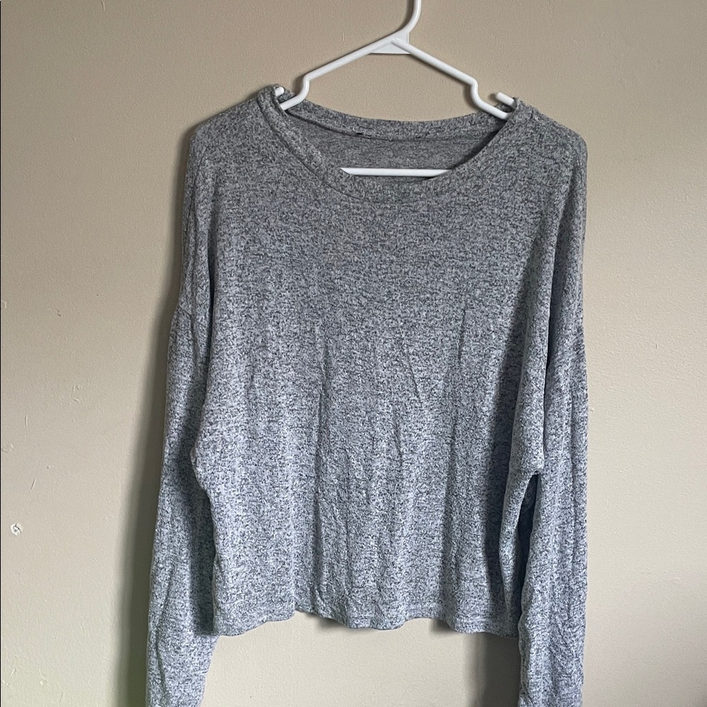 Gray Women's Top (Bin T)​